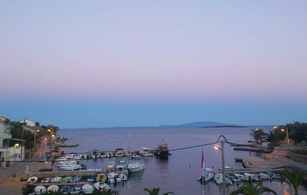 Apartmani "Palma" Lun  Exteriör bild